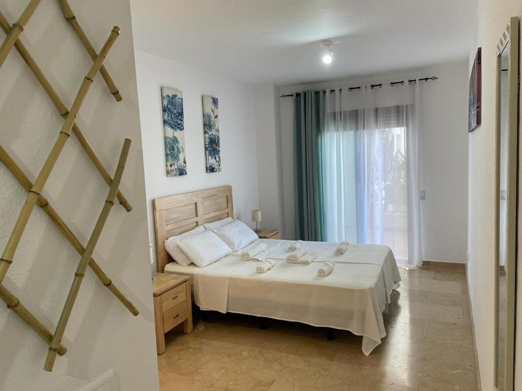 Beach Apartment In La Duquesa Marina Castillo de Sabinillas Екстер'єр фото